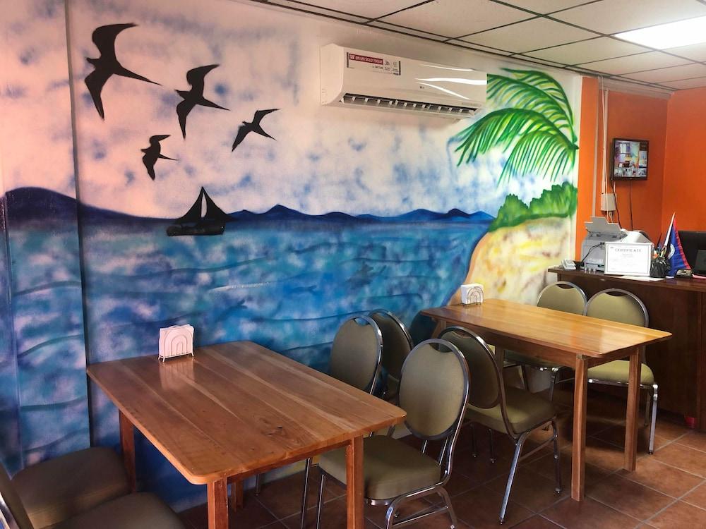The Bakadeer Inn Belize City Exterior photo