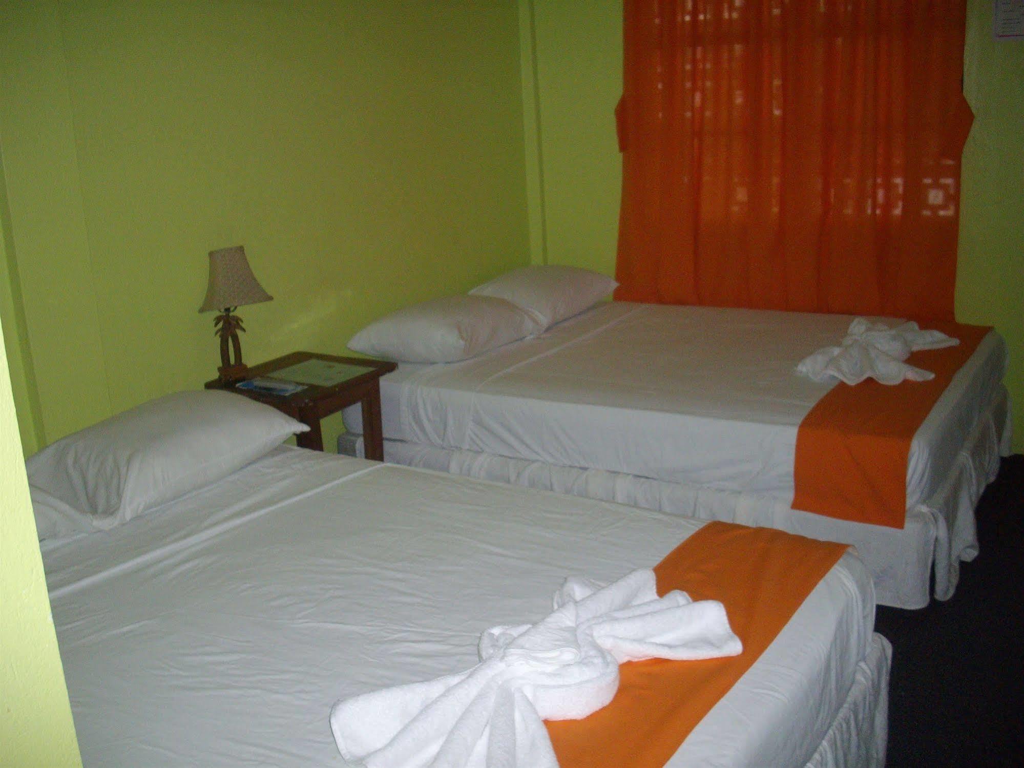 The Bakadeer Inn Belize City Exterior photo